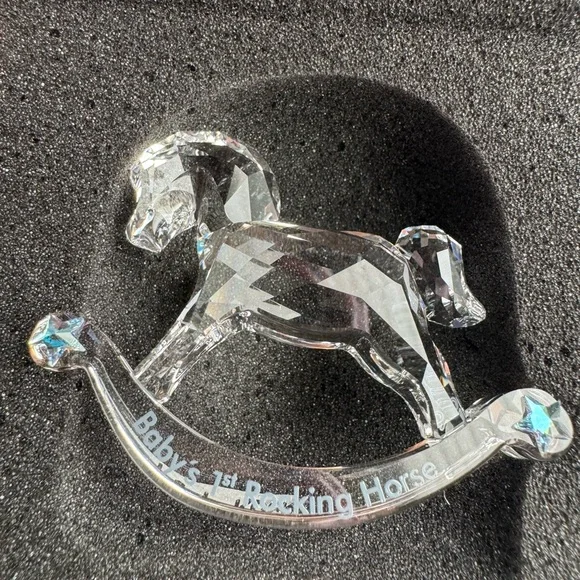 Swarovski Baby’s 1st rocking horse crystal figurine - Picture 2 of 4
